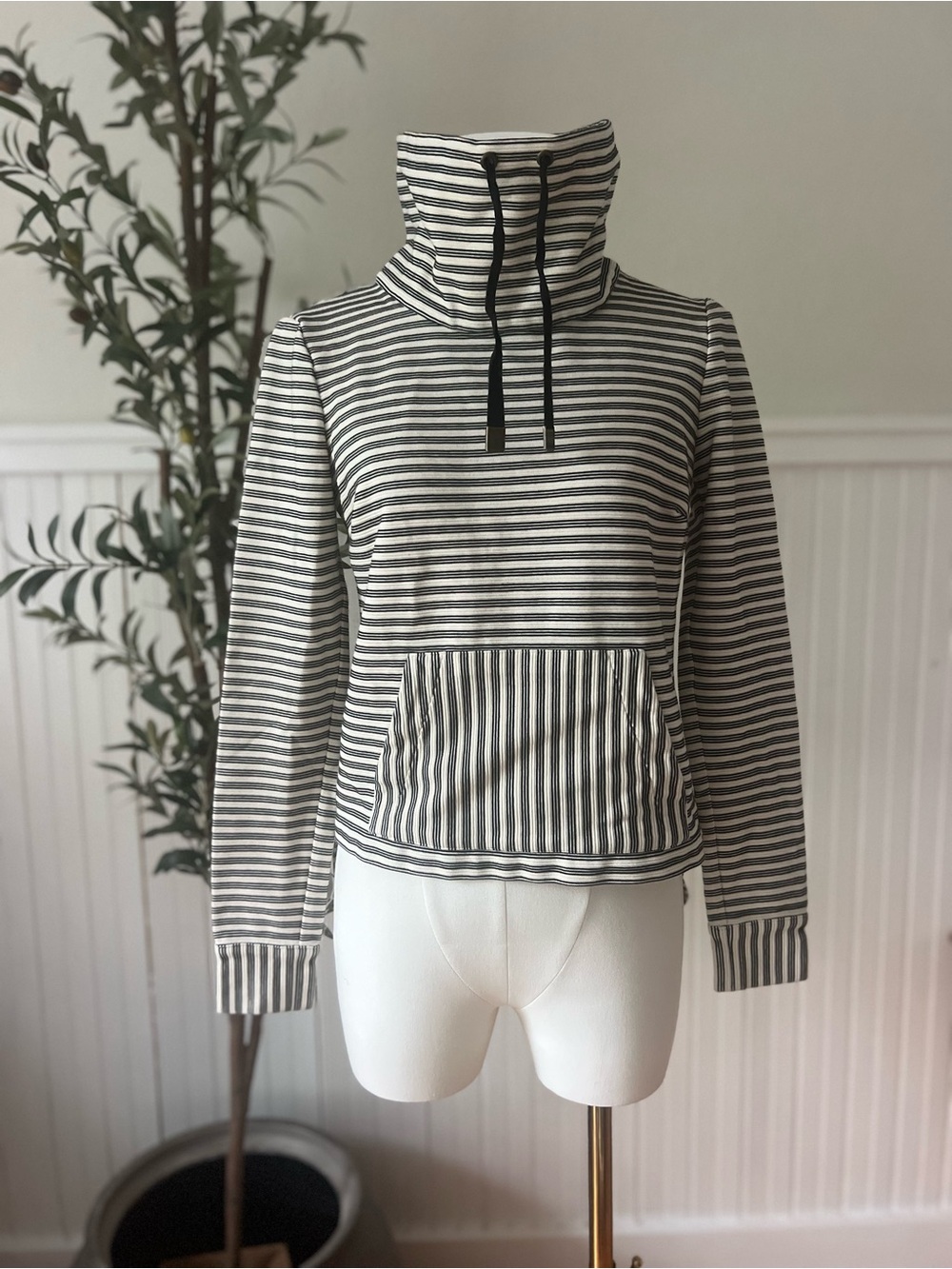 Veronica Beard La Brea Funnel Neck Striped Pullover Quiet Luxury XS Minimalist